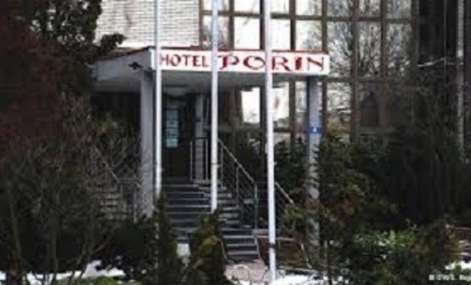 Large_hotel_porin
